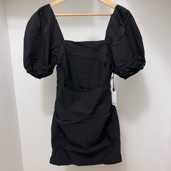 ASTR THE LABEL - Winslow Dress - Medium - Picture 4 of 8